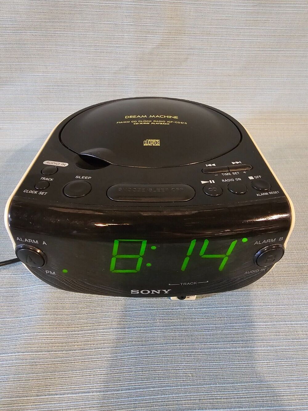 Sony Dream Machine ICF-CD815 Dual Alarm LED Clock FM/AM Radio CD Player *WORKS*